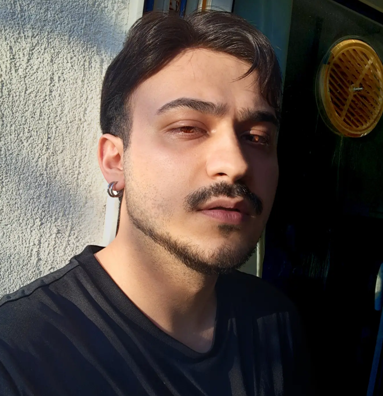 Boran Dora Evmez